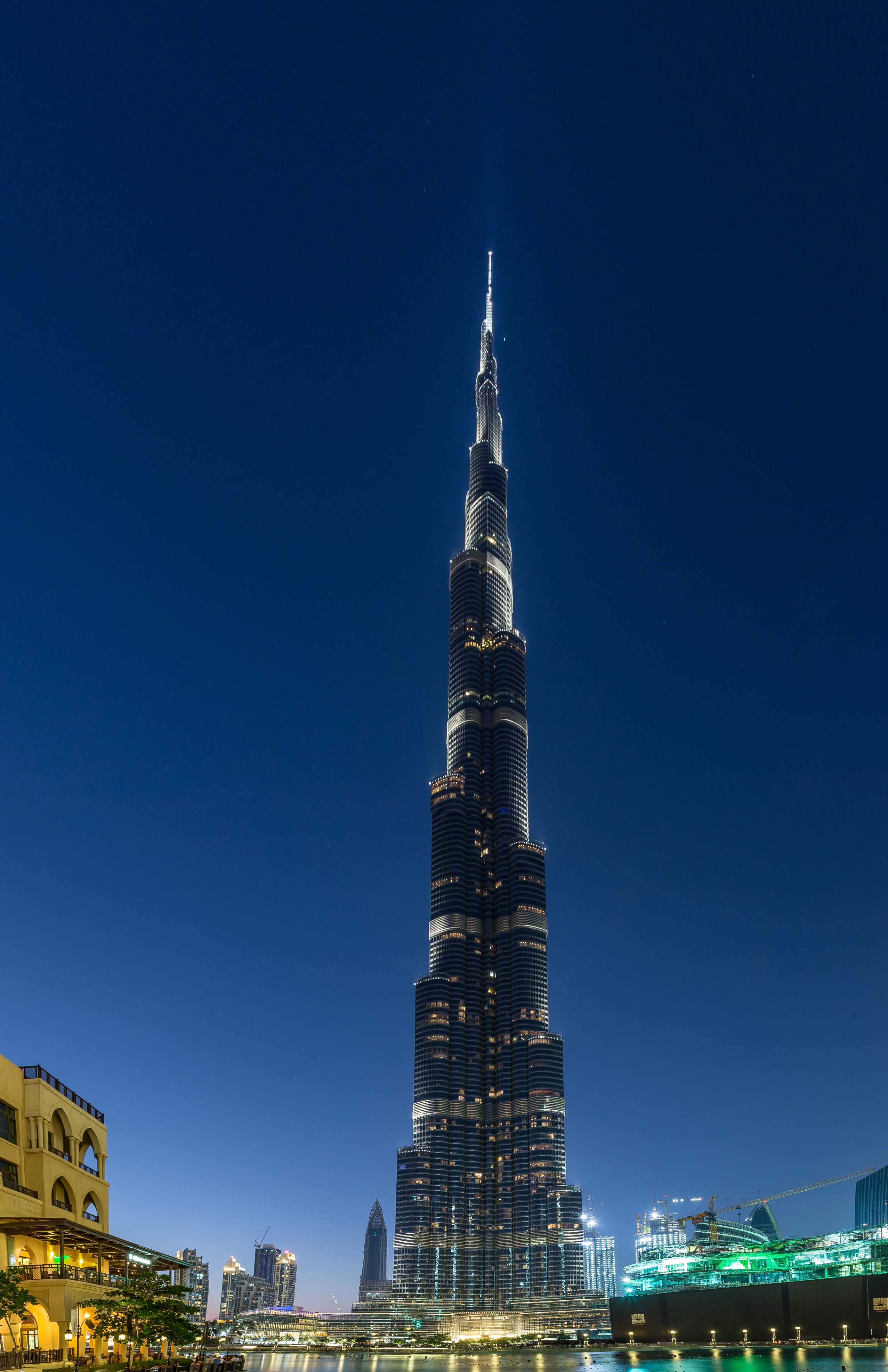 Burj Khalifa Vertorama web.jpg