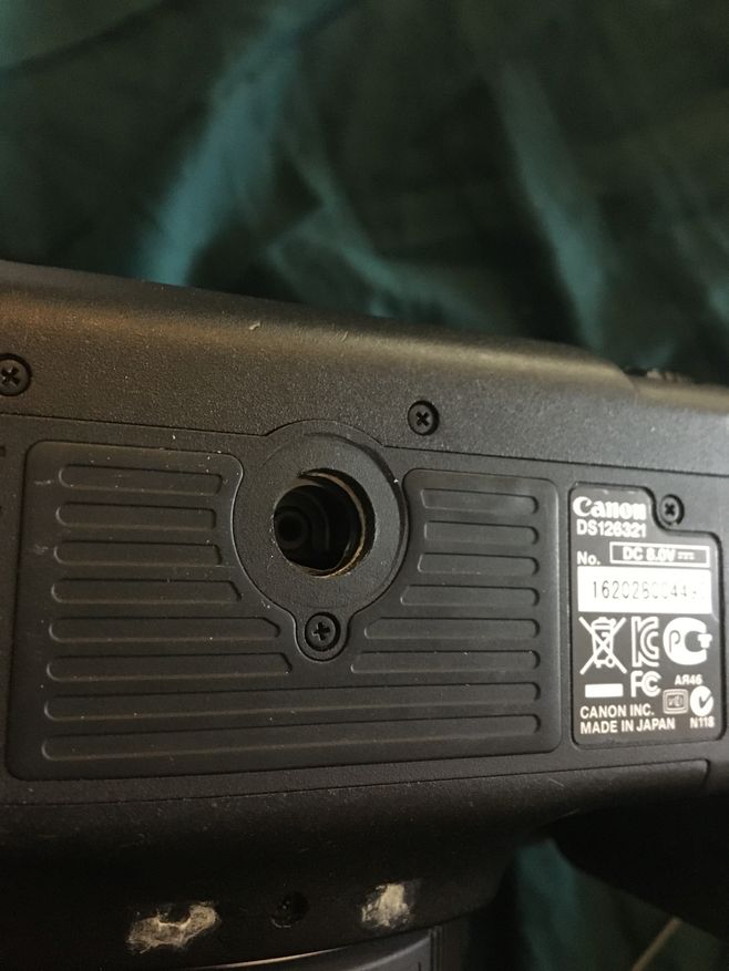 camera hole no flash.jpg