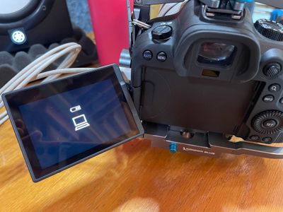 What USB cable does the Canon Eos R10 use? - Canon Community