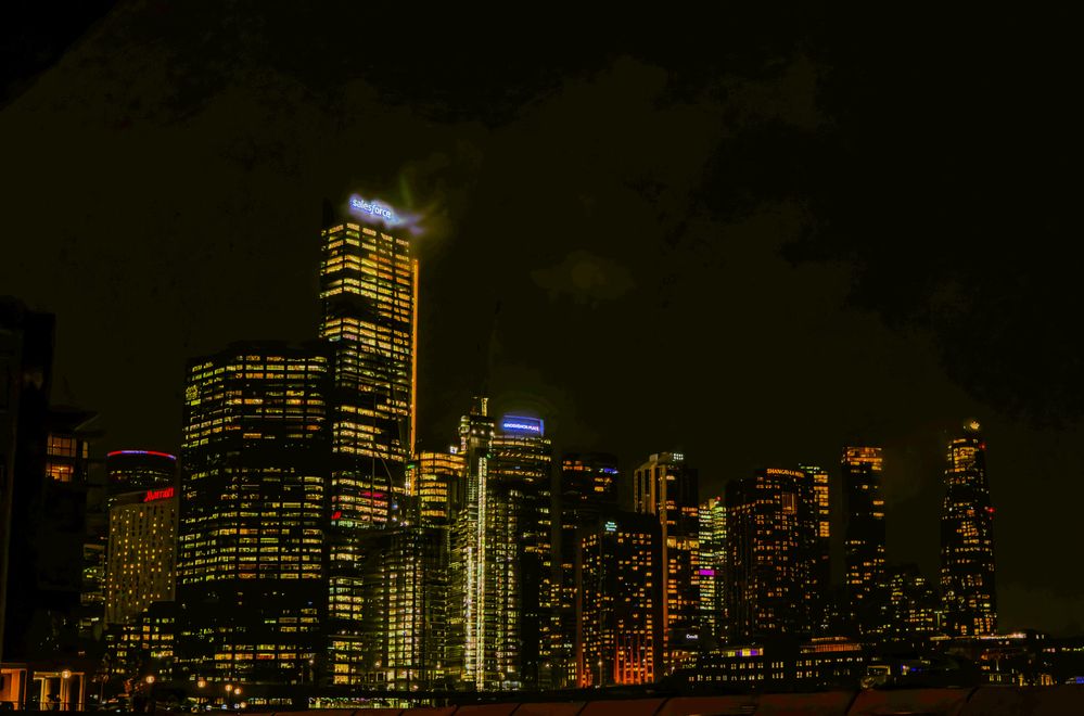 Sydney Skyline at Night  R6MkII  RF15-35@35mm  ISO-1280  F2.8  (Handheld)