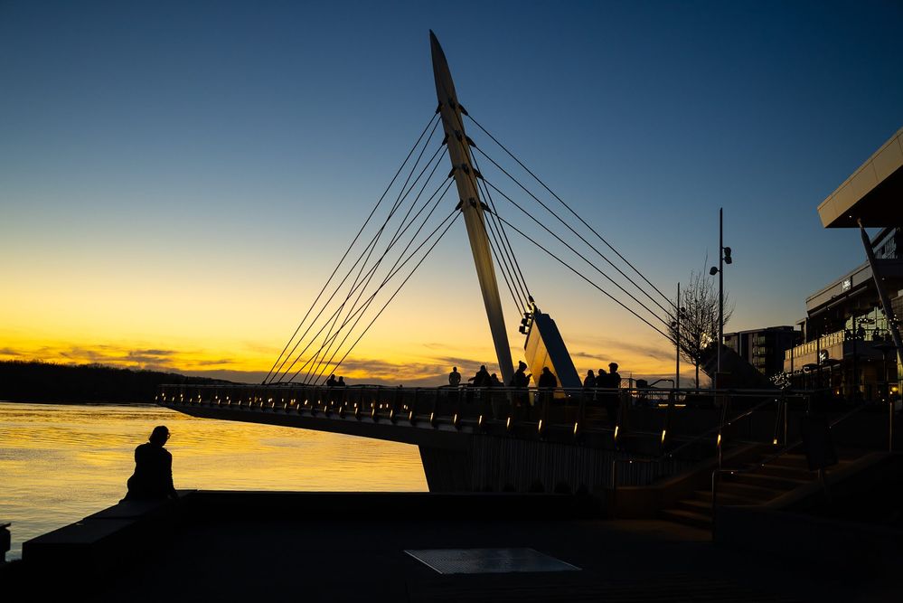 Iconic waterfront structure