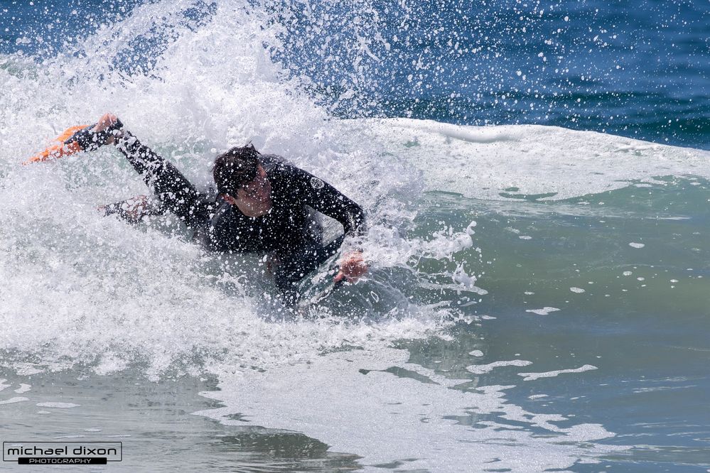 bodyboarder turning hard