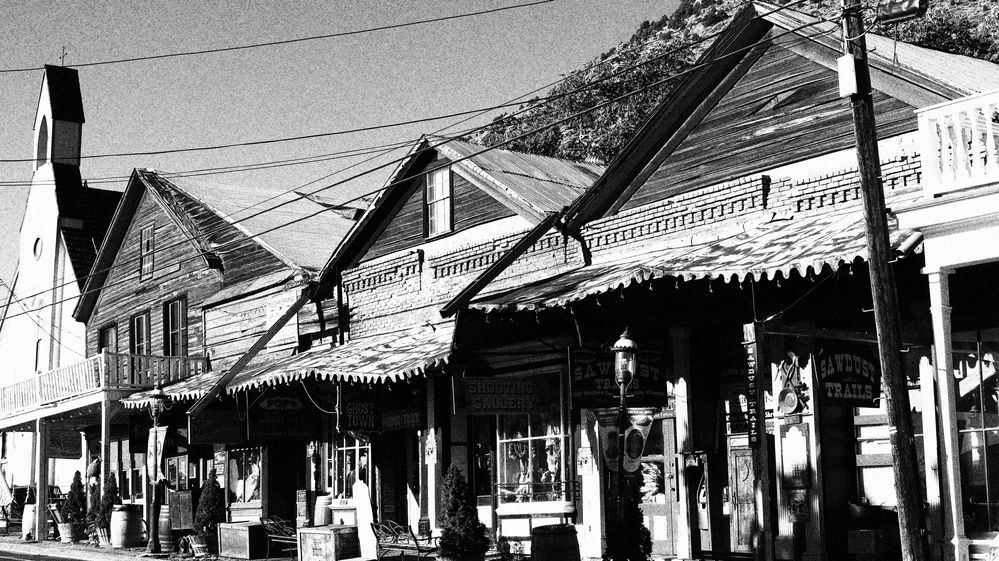 VIrginia City Stores on main st.JPG