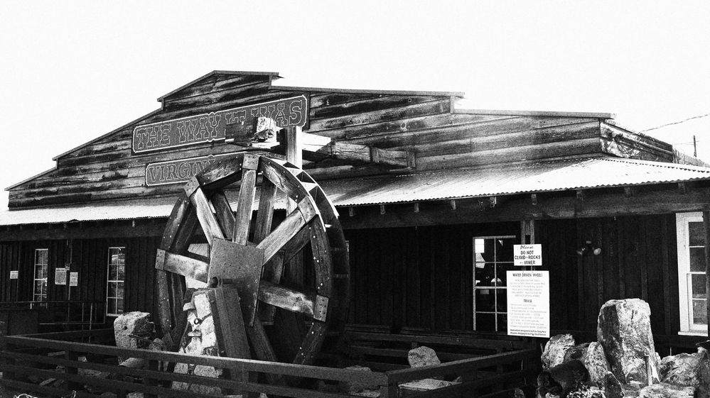 Virginia City Museum and Water wheel.JPG