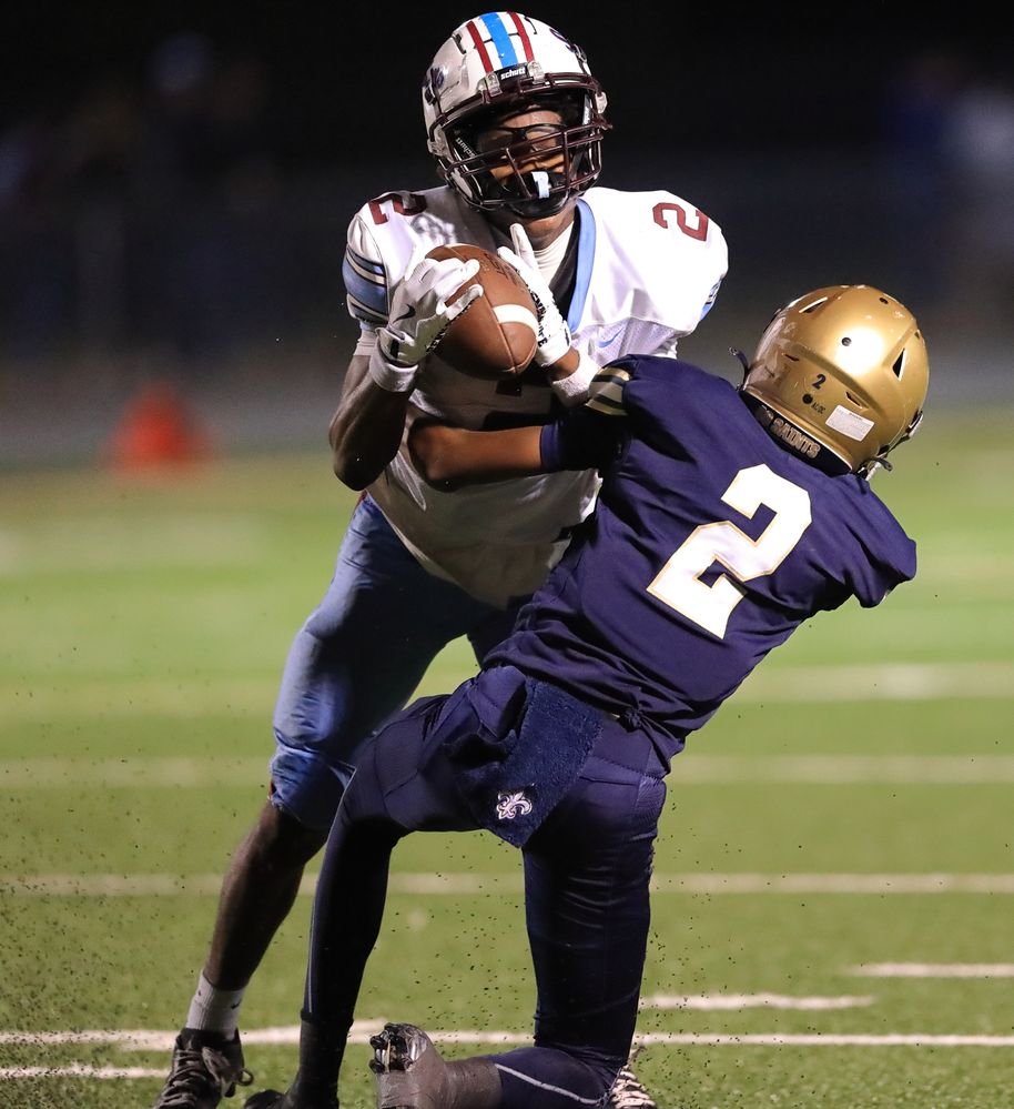 1DX III EF 400 1/1,000, f2.8, ISO 10,000