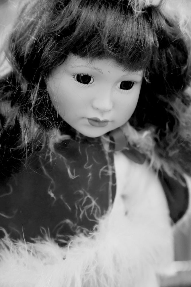 VenturaDoll03BW.JPG