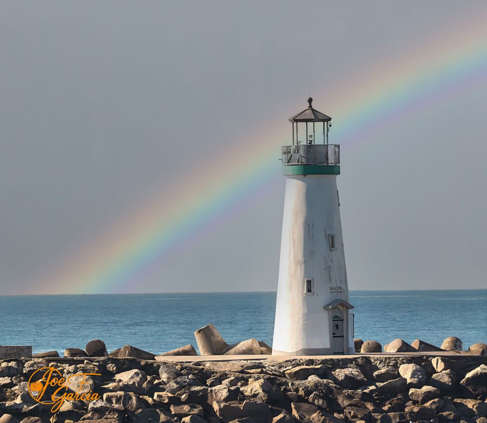 Walton Lighthouse R5 Mark II RF200-800mm F9.3  Handheld