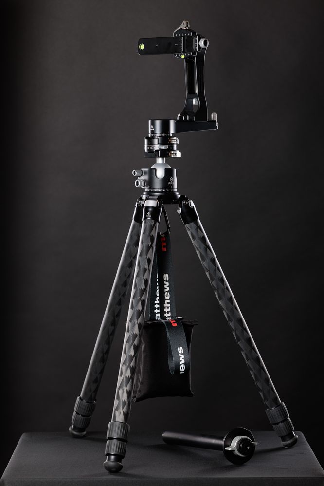 tripod.jpg