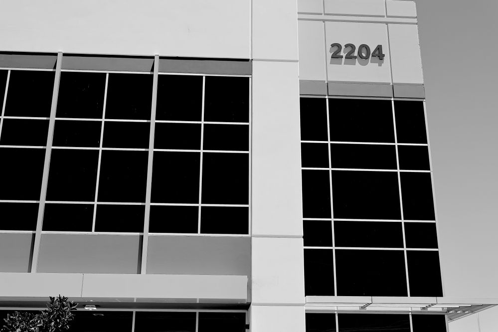 2204BW.JPG