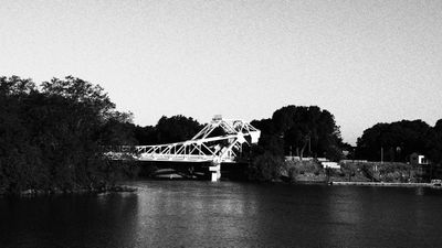 rivers meet at draw bridge.JPG