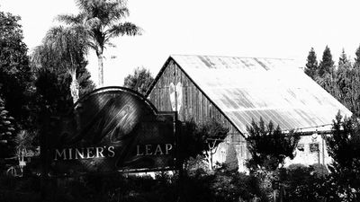 b&w Miner's Leap barn and winery.JPG