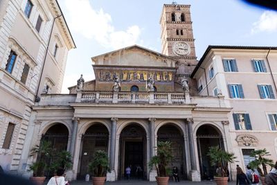 Opposite corners dark.jpg